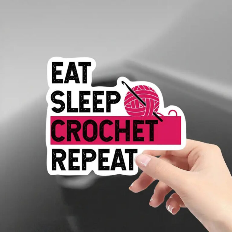 Sticker “Eat Sleep Crochet Repeat” – Voor de echte haakverslaafde!